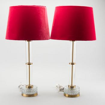 A PAIR OF TABLE LAMP ANF 1970'S.