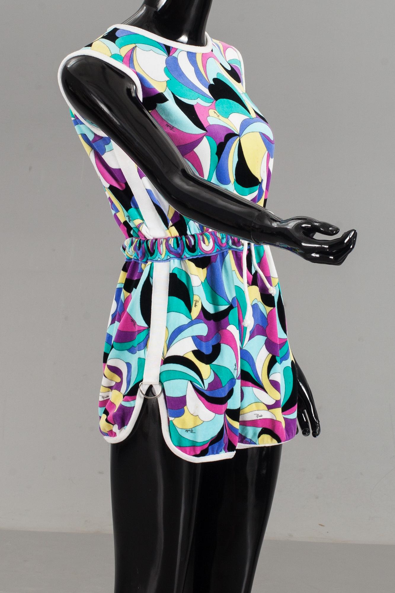 KLÄNNING, Emilio Pucci.