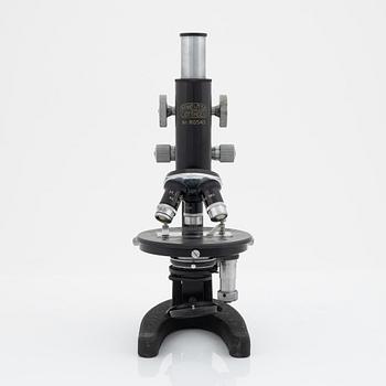 A Winkel-Zeiss microscope, mid 20th Century.