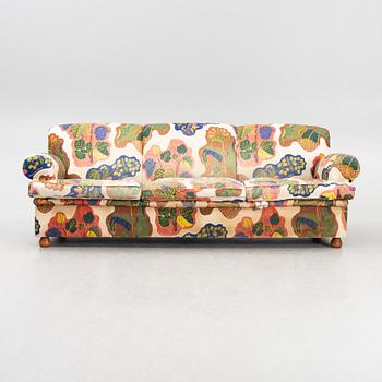 Josef Frank, a model 703 sofa, Firma Svenskt Tenn.