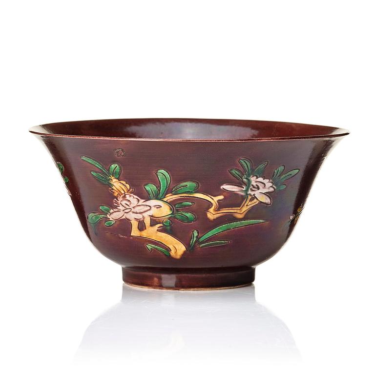 A green, yellow and aubergine glazed bisquit 'brinjal' bowl, Qing dynasty, Kangxi (1662-1722).