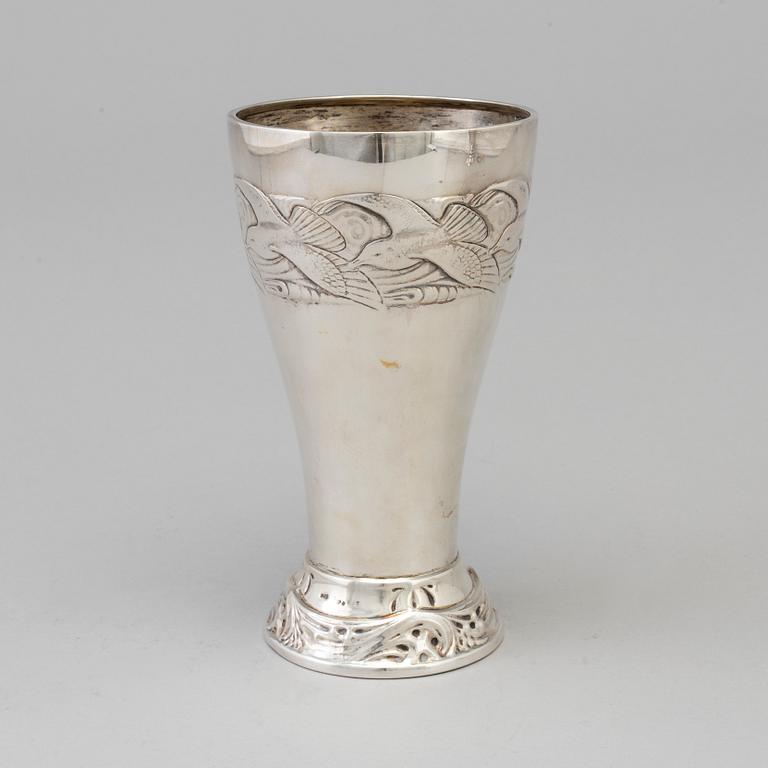 A Swedish Art Nouveau silver beaker, maker's mark K Anderson, Stockholm, 1917.
