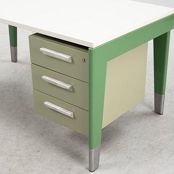Jean Prouvé, skrivbord, "Bureau Métallique 1946", ur serien Prouvé RAW office edition, G-Star, Vitra, 2000-tal.