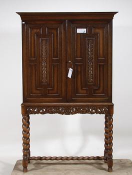 MATSALSGRUPP, 6 delar, barockstil, en del brickmärkt NK. 1900-talets första hälft.