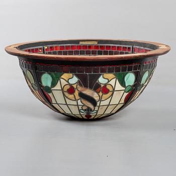 TAKPLAFOND, 1900-talets första hälft. Höjd 48 cm.