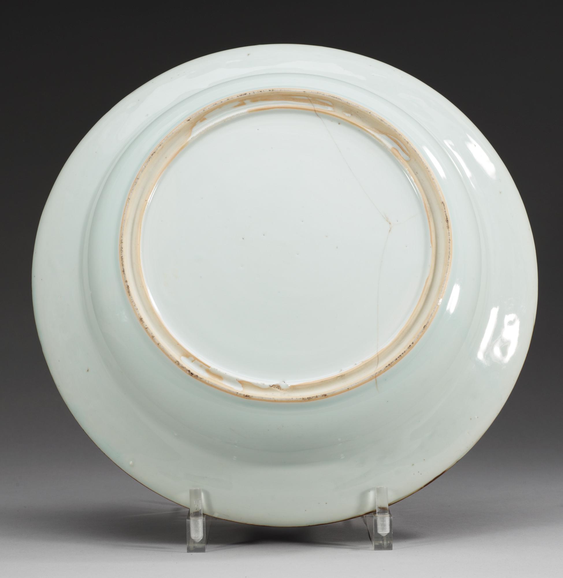 A blue and white basin, Qing dynasty, Kangxi (1662-1722).