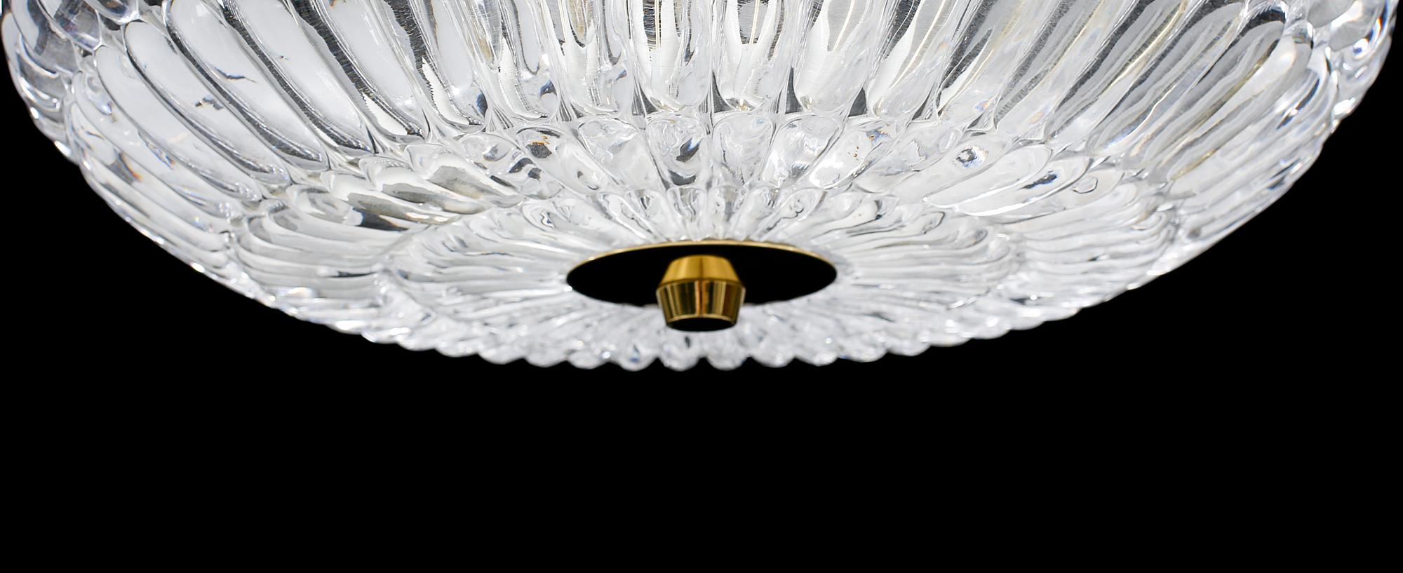 TAKLAMPA, Carl Fagerlund, Orrefors, omkring 1900-talets mitt. Diameter 40 cm.