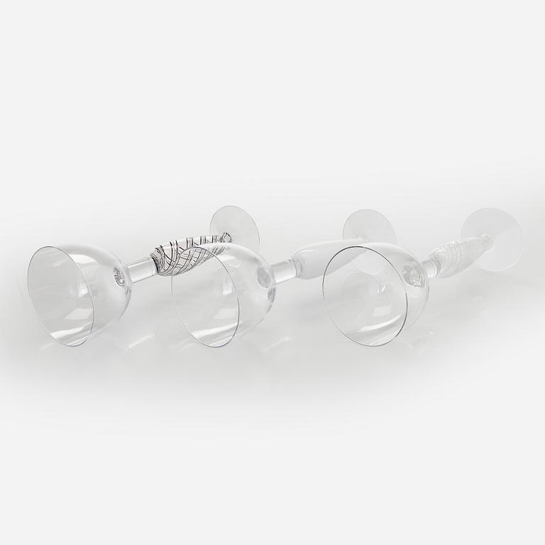 Brita Flander, Glas på fot, 11 st, ur serierna "Naiset" och "Veljekset" för Marimekko, JL-Lasi, Riihimäki 1990-2000-tal.