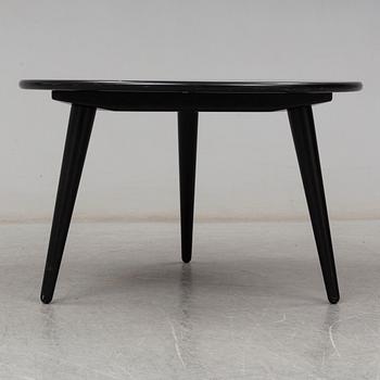 HANS J WEGNER, a model CH 008 coffee table.