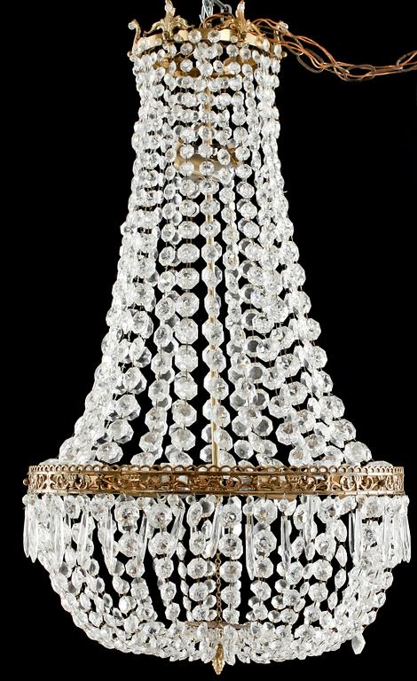 LJUSKRONA, omkring 1900-talets mitt. Höjd ca 85 cm.