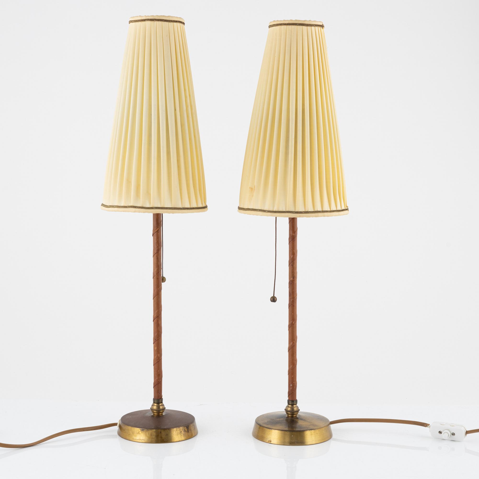 Einar Bäckström, a pair of table lights, mid 20th Century.
