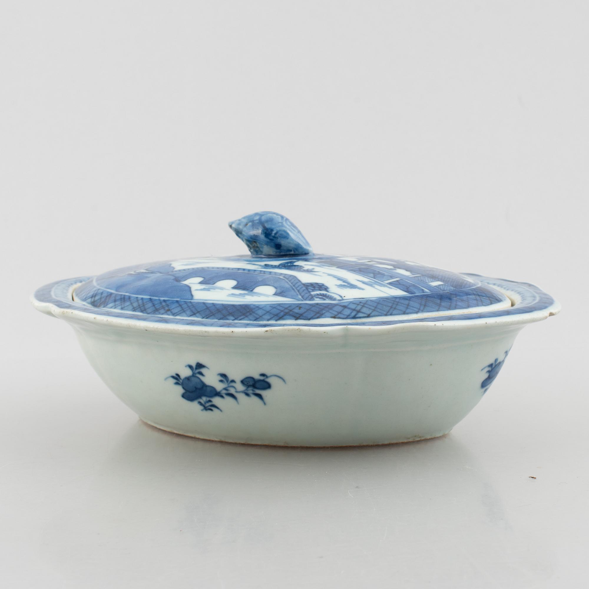 Parti porslin, 10 delar, kompaniporslin, Kina, Qingdynastin 1700-tal samt Jiaqing (1796-1822).