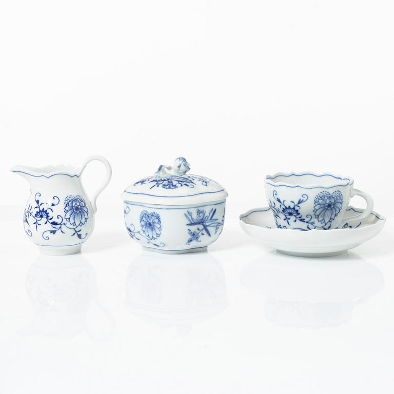 Meissen, A 38-piece porcelain coffee service, 'Zwiebelmuster', Meissen, Germany.