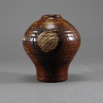 VAS, stengods, Lisa Larson, Gustavsbergs studio, 1900-talets andra hälft.