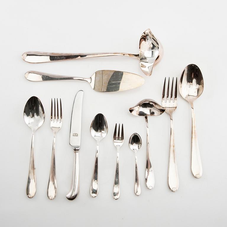 Bestick ca 77 dlr ur IKEA:s 1700-talets-serie nysilver  sent 1900-tal.