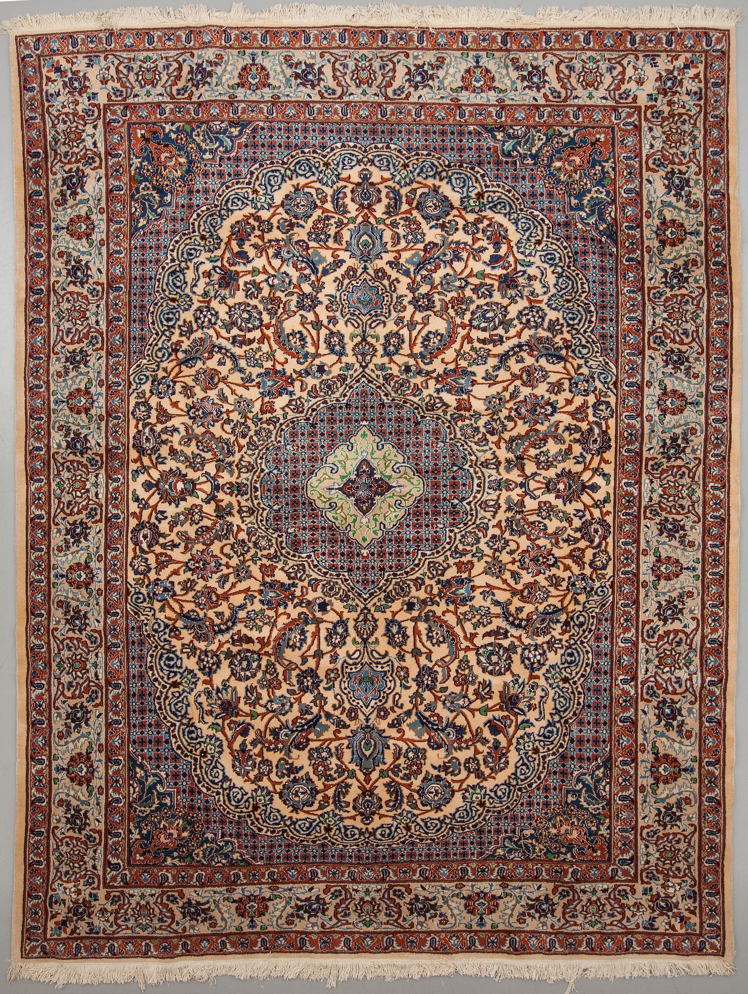MATTA, Nain, part silk, 1900-talets slut, ca 387 x 297 cm.