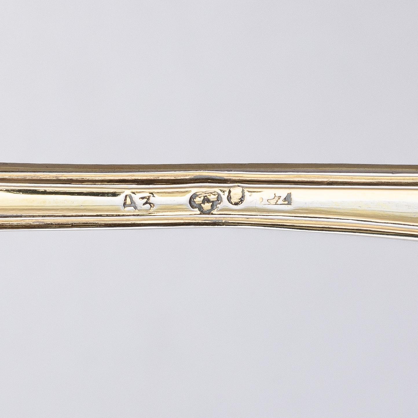 A Swedish 19th century silver mustard pot and spoon, mark of Pehr Zethelius, Stockholm 1807.