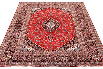 A Keshan carpet, c. 330 x 245 cm.