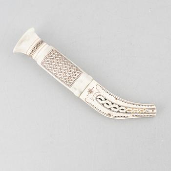 Roland Lundberg, a reindeer horn knife, Piteå.