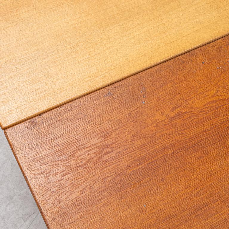 Matbord, 1900-talets mitt.