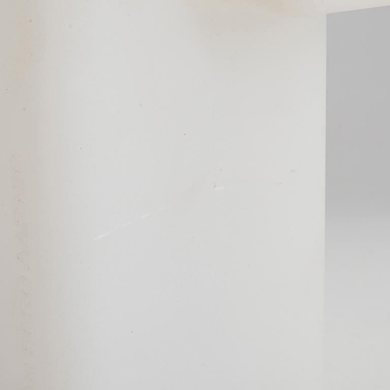 Eero Aarnio, pöytä/lattiavalaisin "Kubo", Innolux 2009.