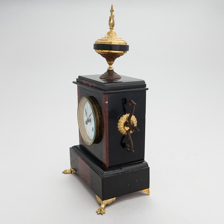 A table pendulum clock, second half of the 19th century.