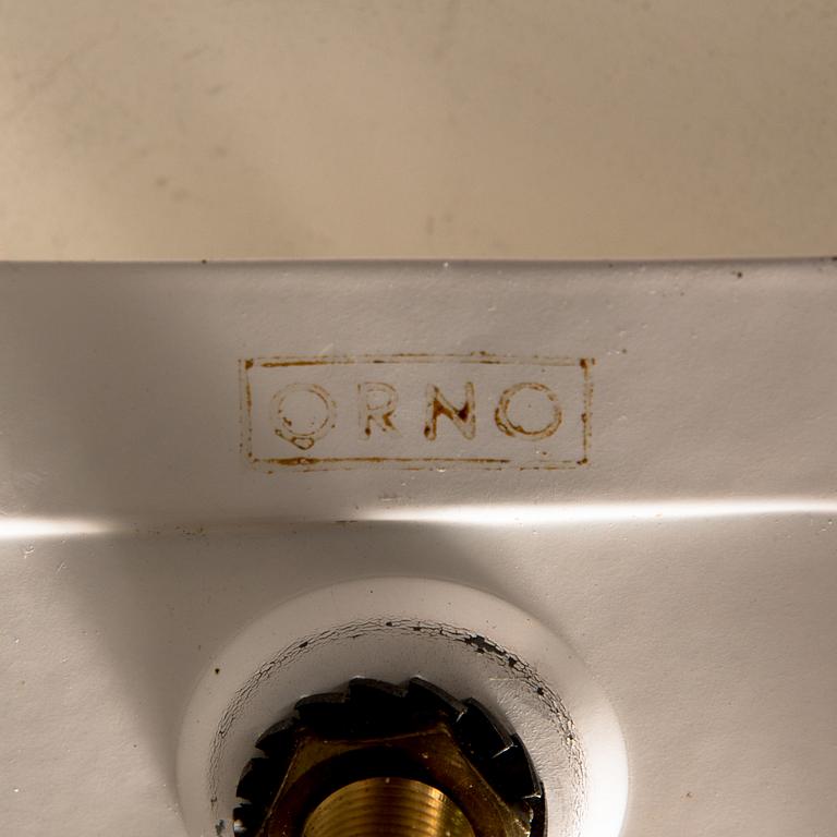 Lisa Johansson-Pape, kattovalaisin, malli 61-347, Orno 1900-luvun puoliväli.