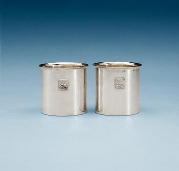 782. Two Olle Ohlsson sterling beakers. Stockholm 1992. (2).