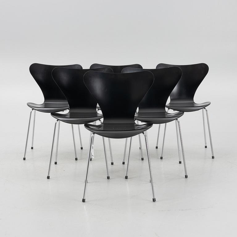 Arne Jacobsen, a set of six model 'Seven' chairs, Fritz Hansen, Denmark 2018.