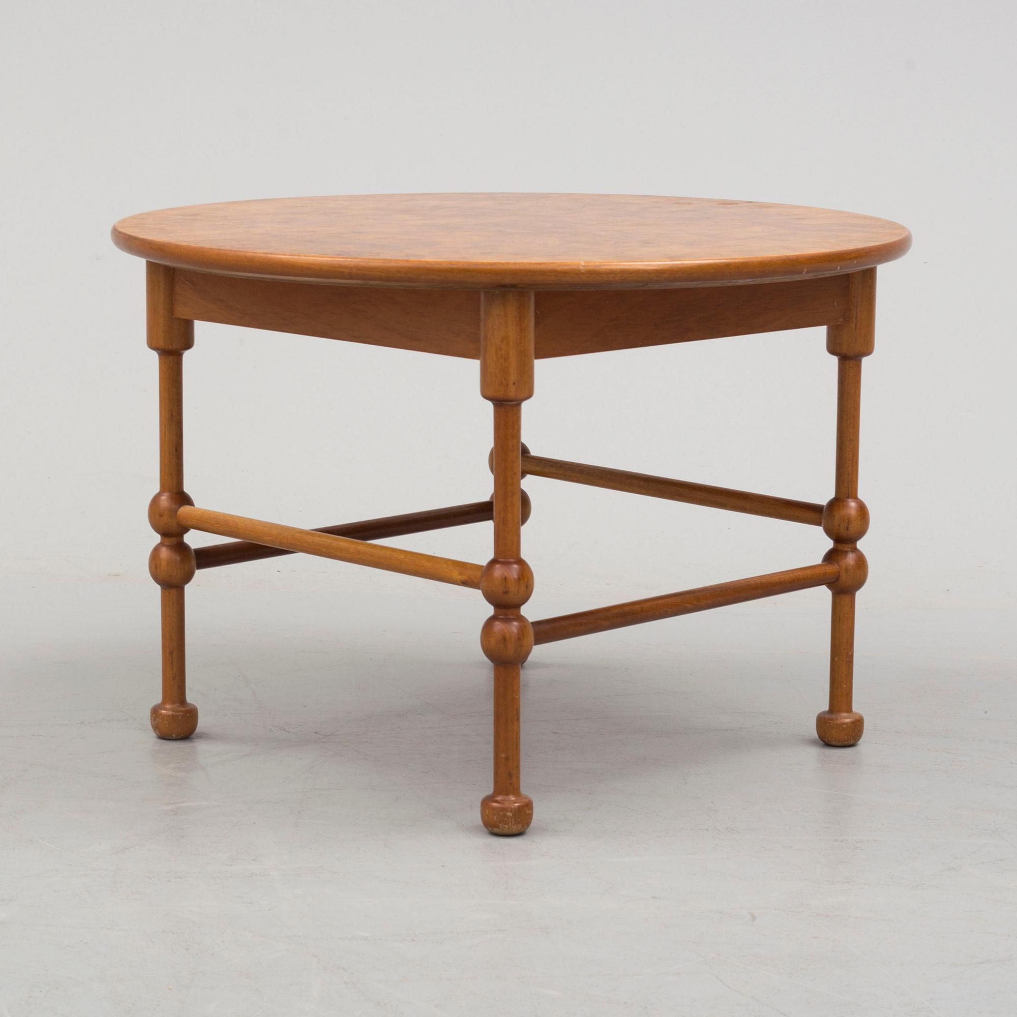 JOSEF FRANK, soffbord, för Firma Svenskt Tenn, modellnr 1028.