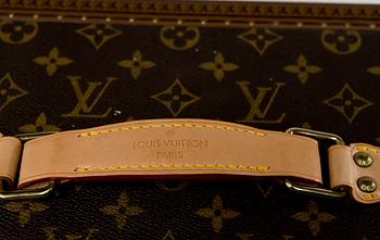 BOITE PHARMACIE, Louis Vuitton.