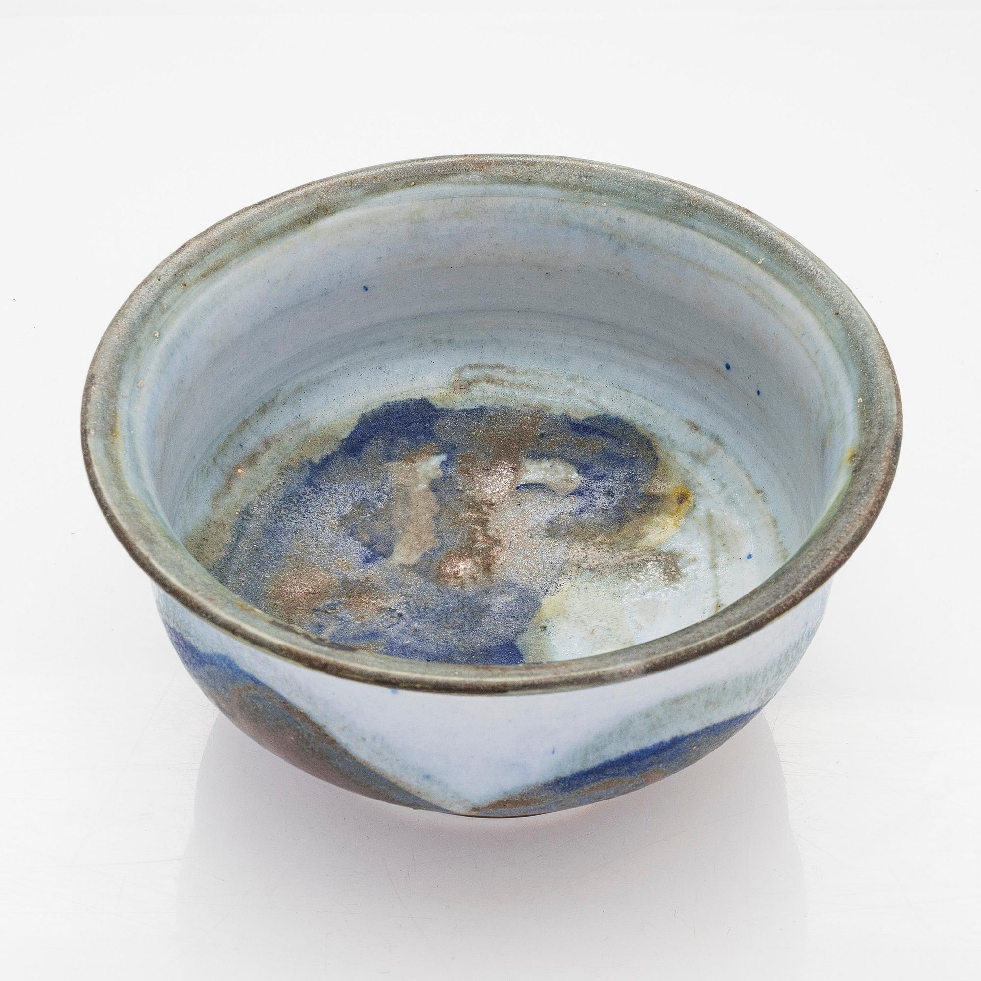 Liisa Hallamaa, malja, keramiikkaa, signeerattu LH Arabia, Finland 1950-60-tal.