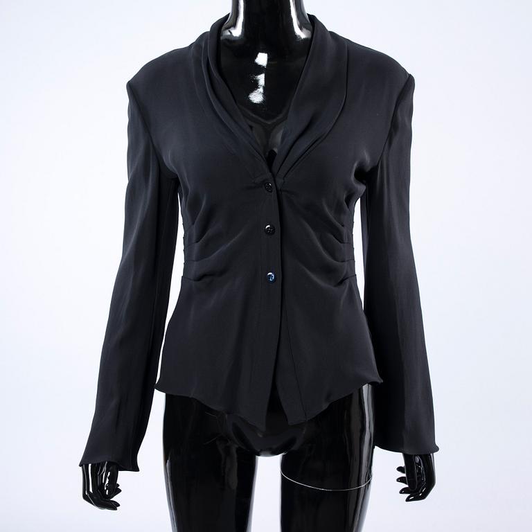 BLUS, Armani.