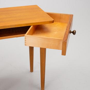 Bedside tables, a pair, Swedish Modern, 1940s.