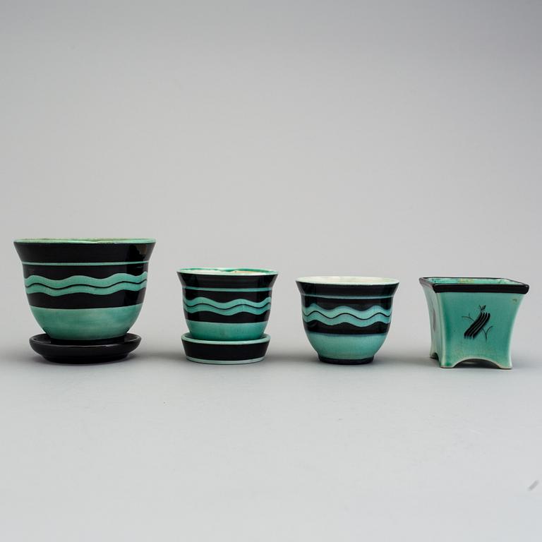 ILSE CLAESSON, "Serie V", 4 ytterfoder och lockask, flintgods. Rörstrand 1930-tal.