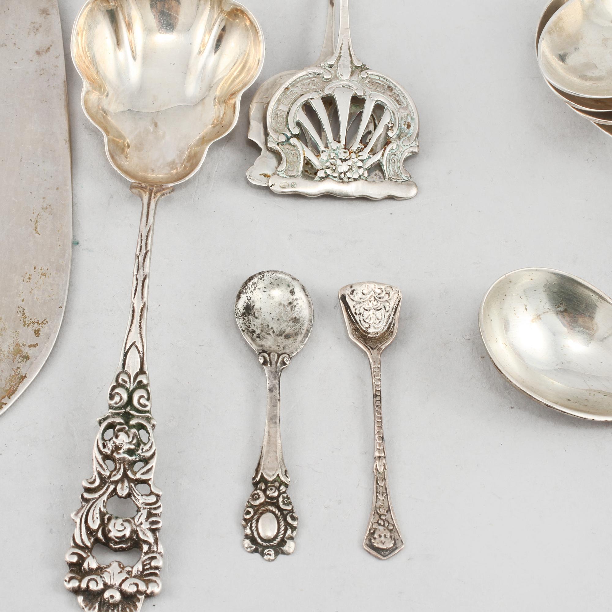 PARTI SILVER, 21 delar, mestadels utländska stämplar, 1900-tal, total vikt ca 500 g.