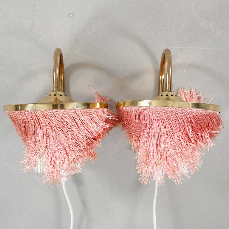 VÄGGLAMPOR, ett par, Hans Agne Jakobsson, Markaryd, 1900-talets andra hälft.