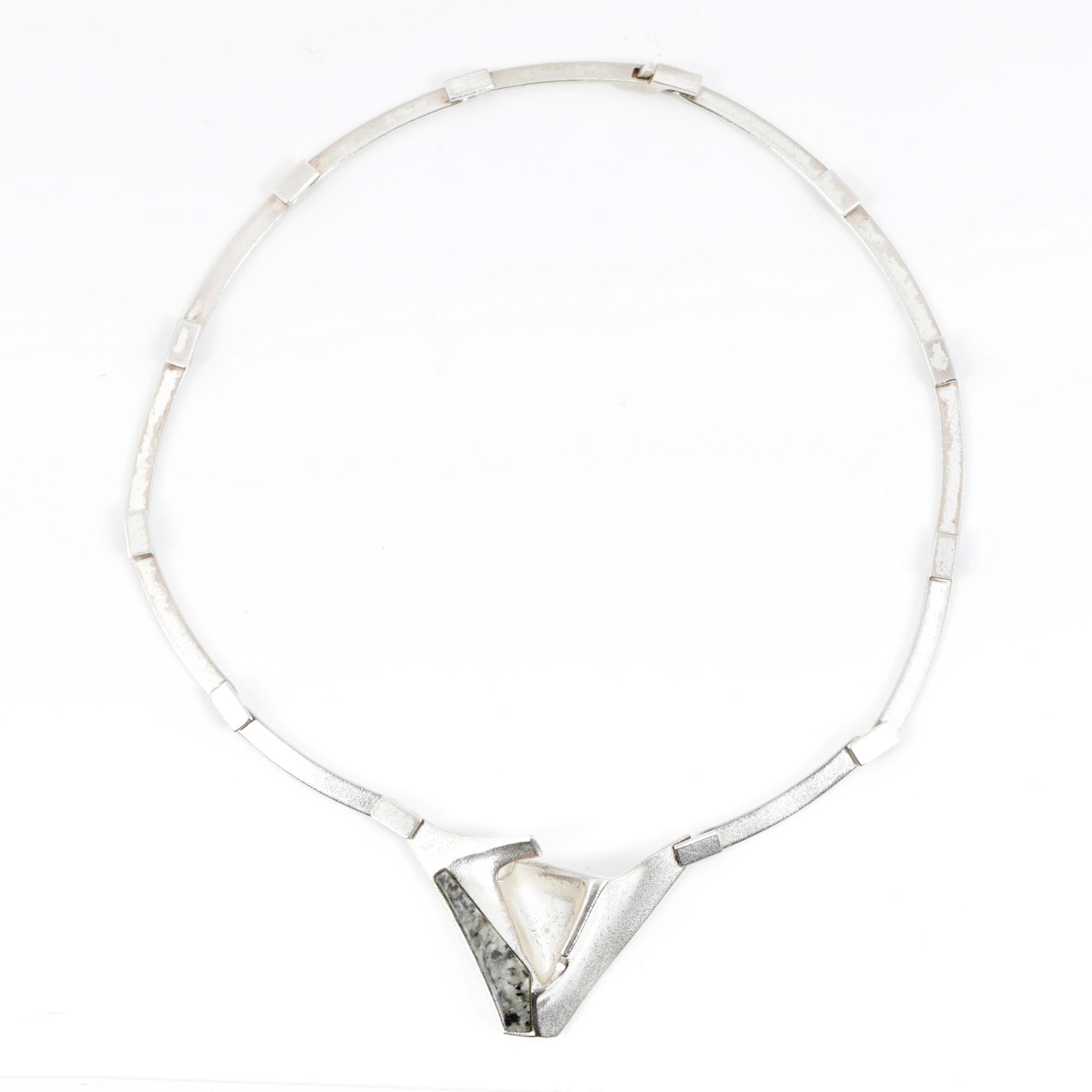 HALSSMYCKE, sterlingsilver, Björn Weckström, Lapponia, Finland 1986. Total vikt 32 gr.