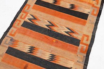 Matta, Kelim, ca 228 x 104 cm.