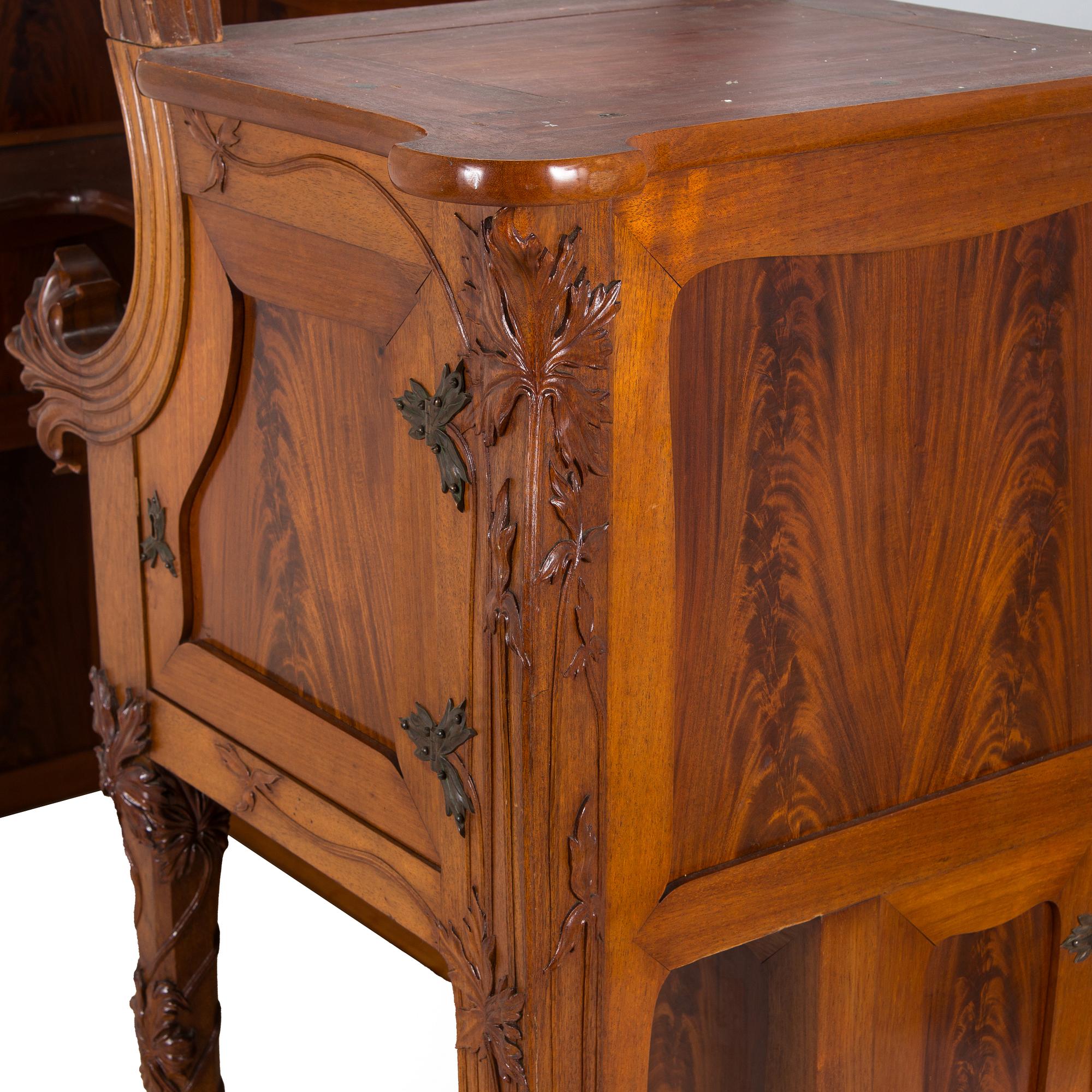 Karl Tirén, Senkki, A.B Naeslunds Möbelfabrik, Uumaja, n. 1901. Jugend.