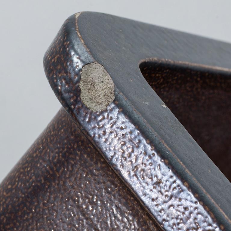 HANDFAT/VASK , saltglaserat stengods, Höganäs, 1900-talets första hälft.