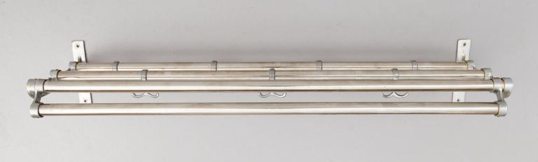 HATTHYLLA, metall, 1900-talets första hälft.