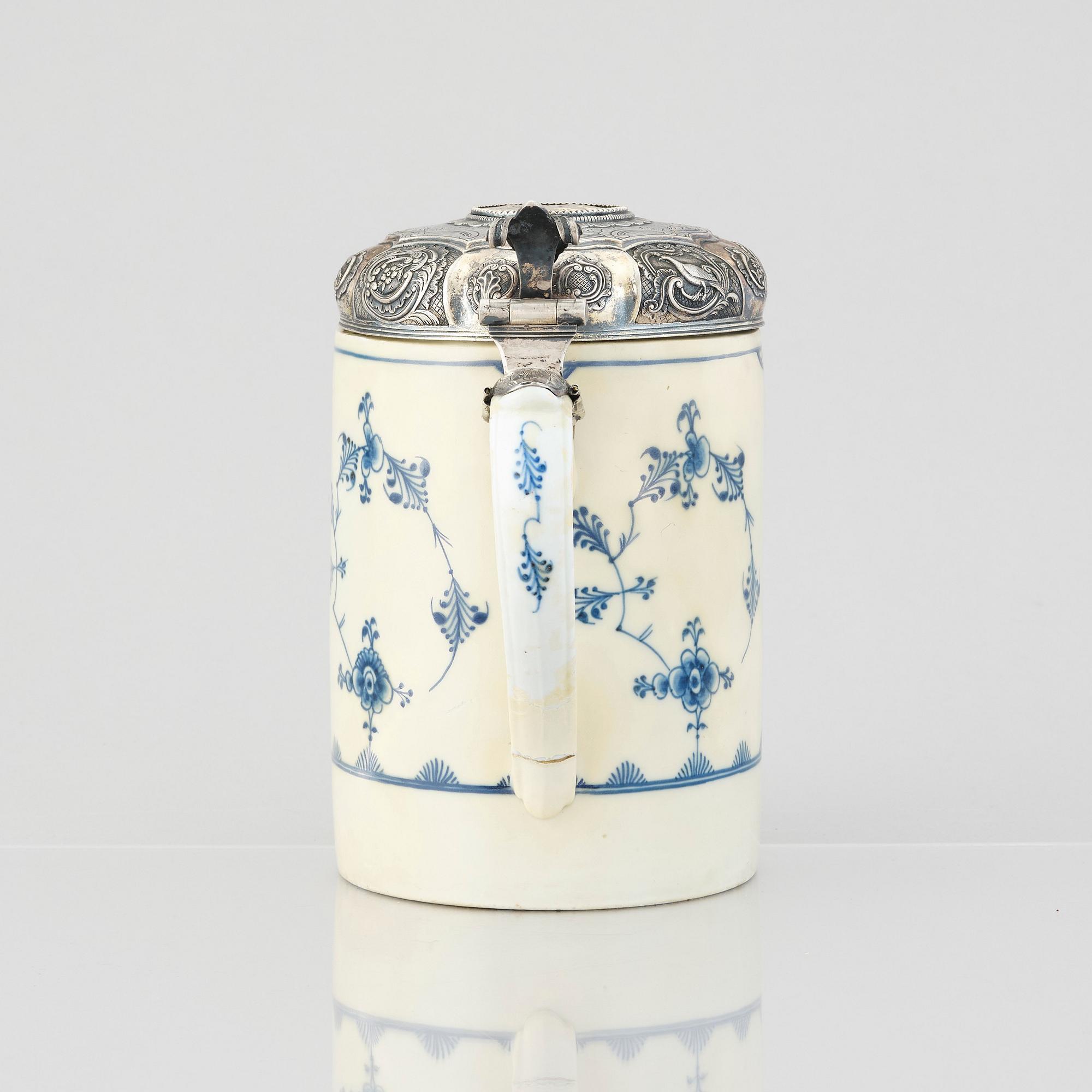 A Norwegin tankard with silver lid by Jens Jacob Bechmann, Skien 1780, porcelain Royal Copenhagen.