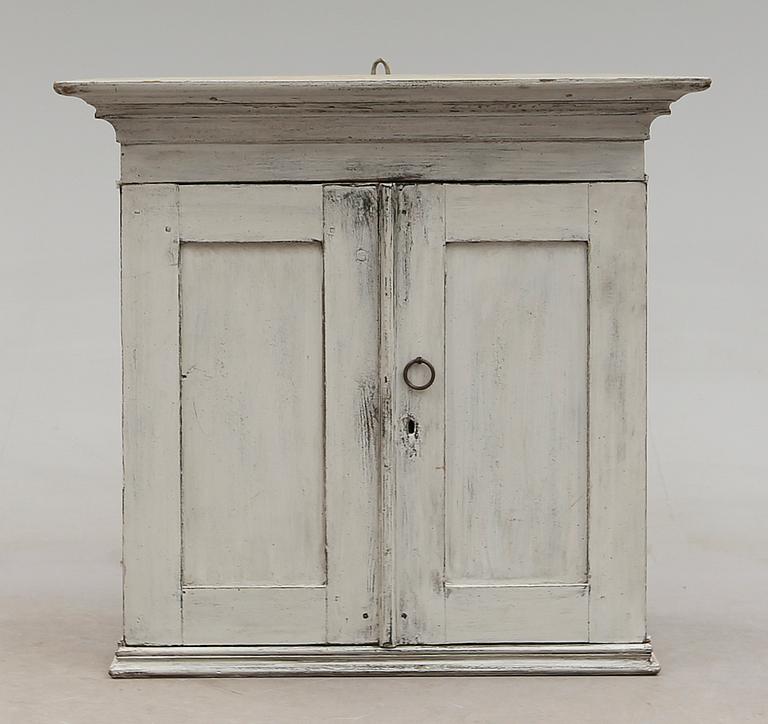 HÄNGSKÅP, 1800-talets mitt.