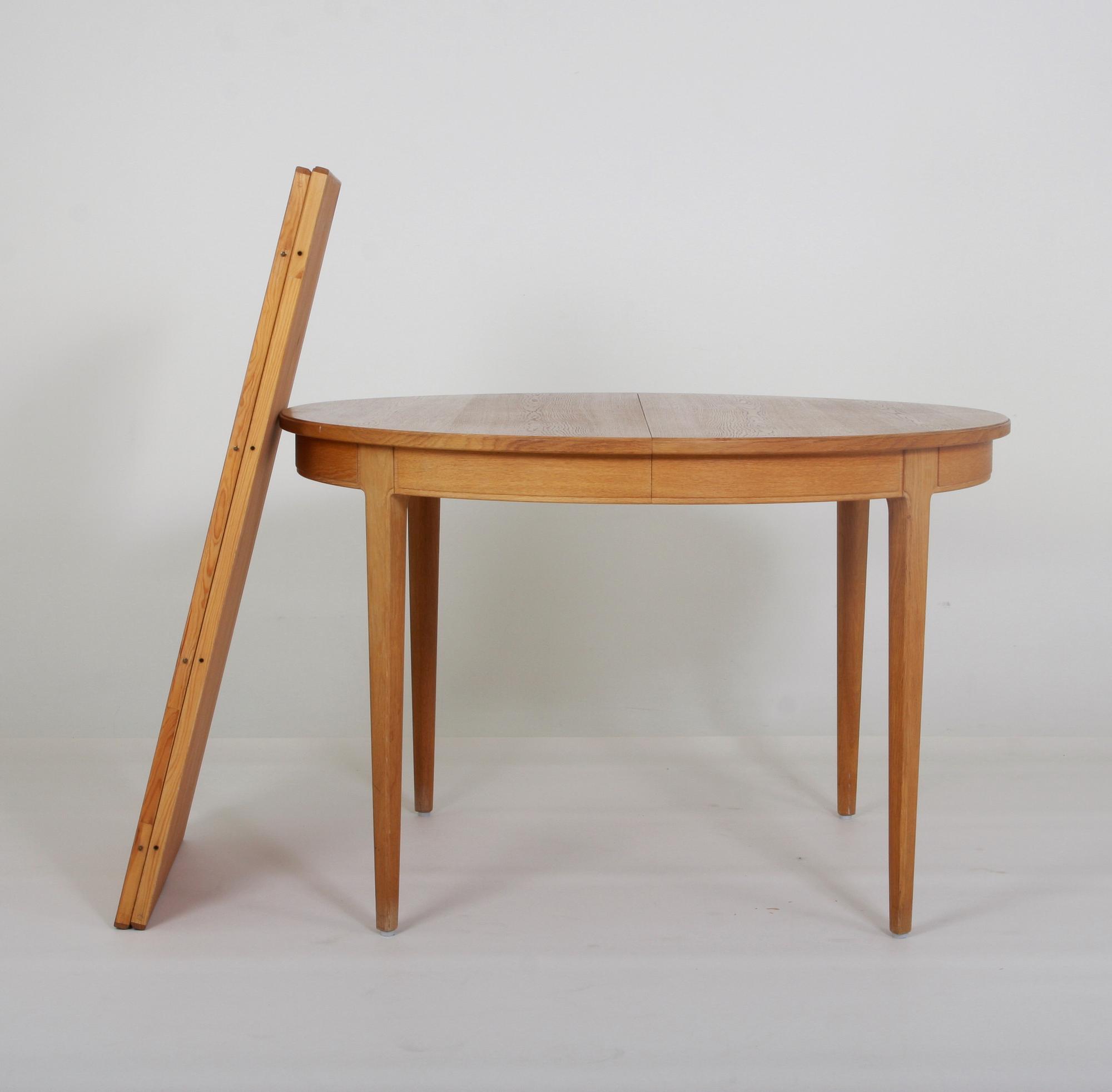 MATSALSMÖBLEMANG, 7 delar. Design Carl Malmsten  "Herrgården" resp "Ulvåsa", Bodafors.