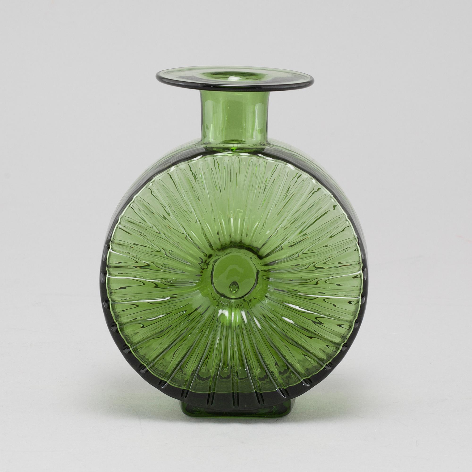 HELENA TYNELL, vas, glas, "Aurinkopullo" (Solflaskan), Riihimäen Lasi, 1900-talets andra hälft.