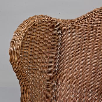 FÅTÖLJER, ett par, 1900-talets fjärde kvartal.