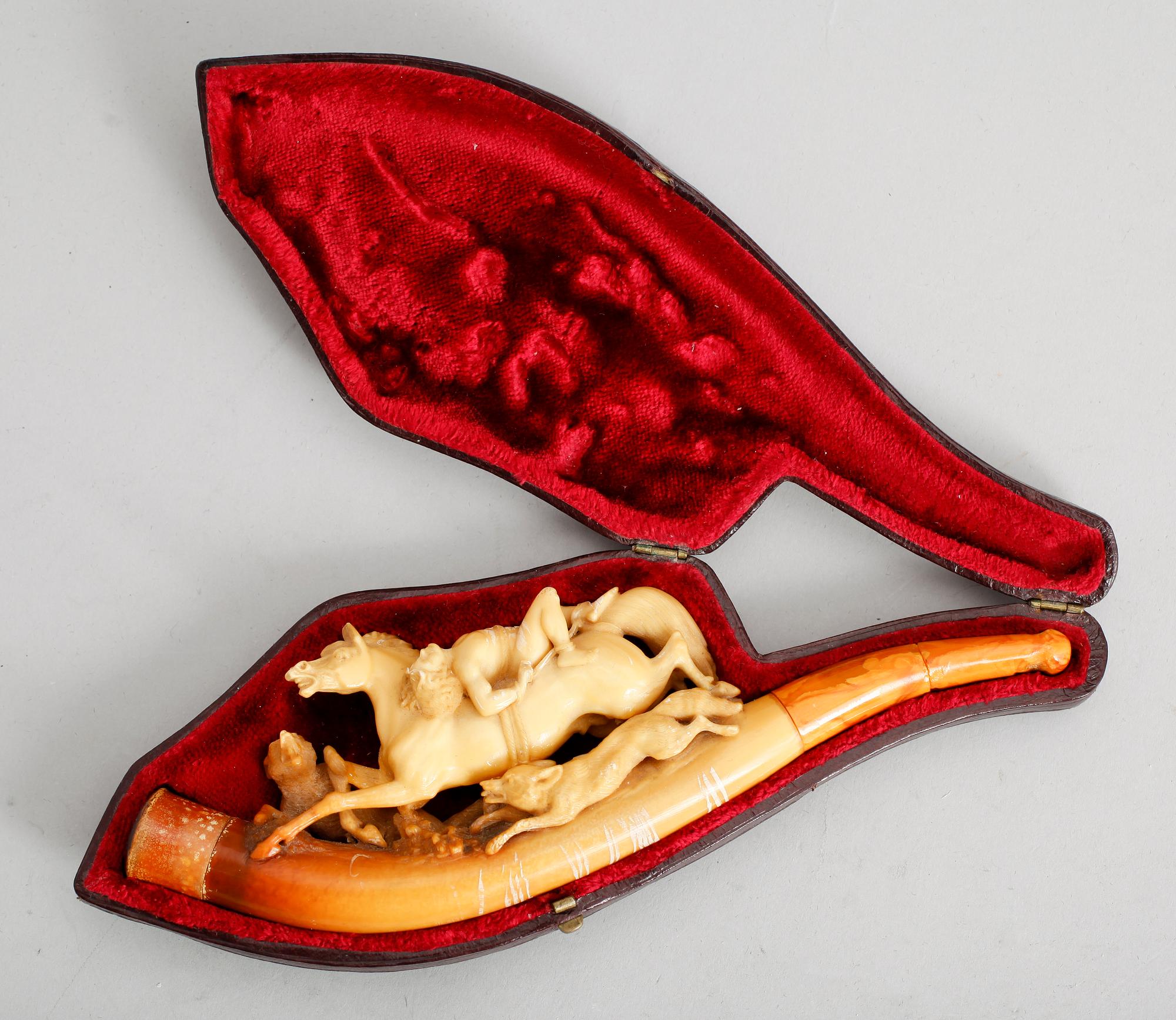PIPA, bla bärnsten, 1800-tal.