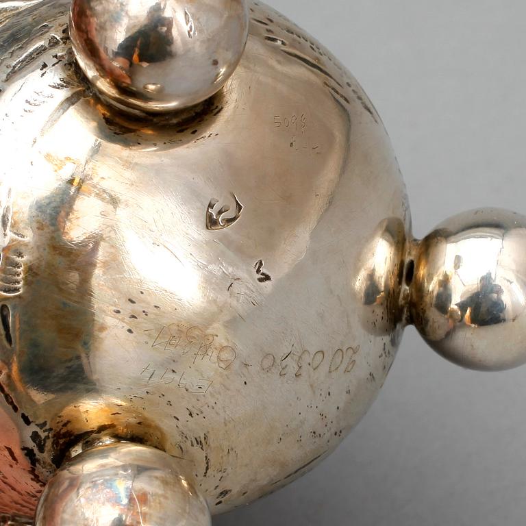 BÄGARE, silver, barock-typ, troligen 1700-tal. tot vikt: 216.