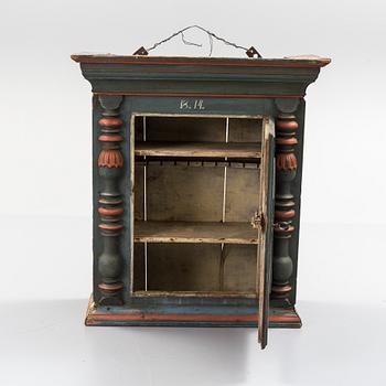 HÄNGSKÅP, allmoge, Delsbo, Hälsingland, märkt 1814 samt JLS EED 1836.